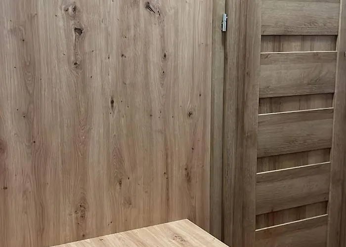 W Centrum - Parking Apartament Ostrów Wielkopolski