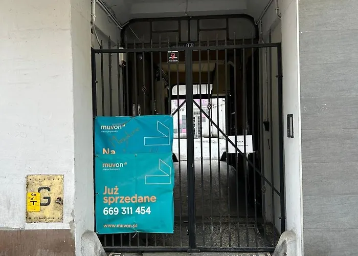 W Centrum - Parking Apartament Ostrów Wielkopolski